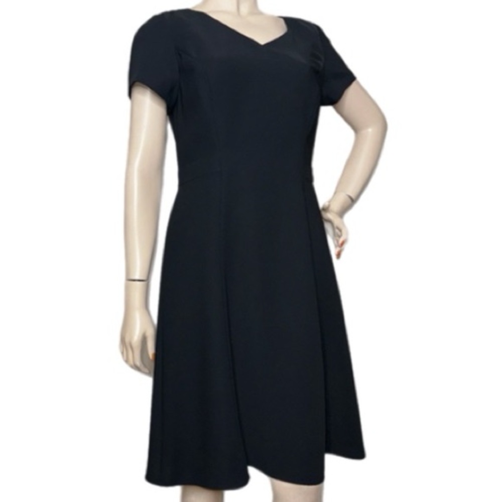 V Neck Talbots Black Short Sleeve Dress